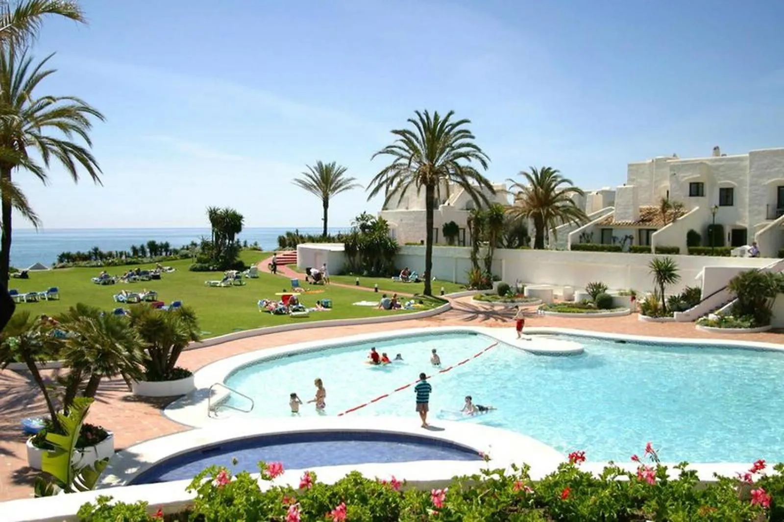 Estepona - Playa - Estudio Con Terraza Pa8